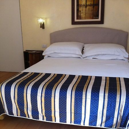 Ariberto21 Hotel มิลาน ภายนอก รูปภาพ