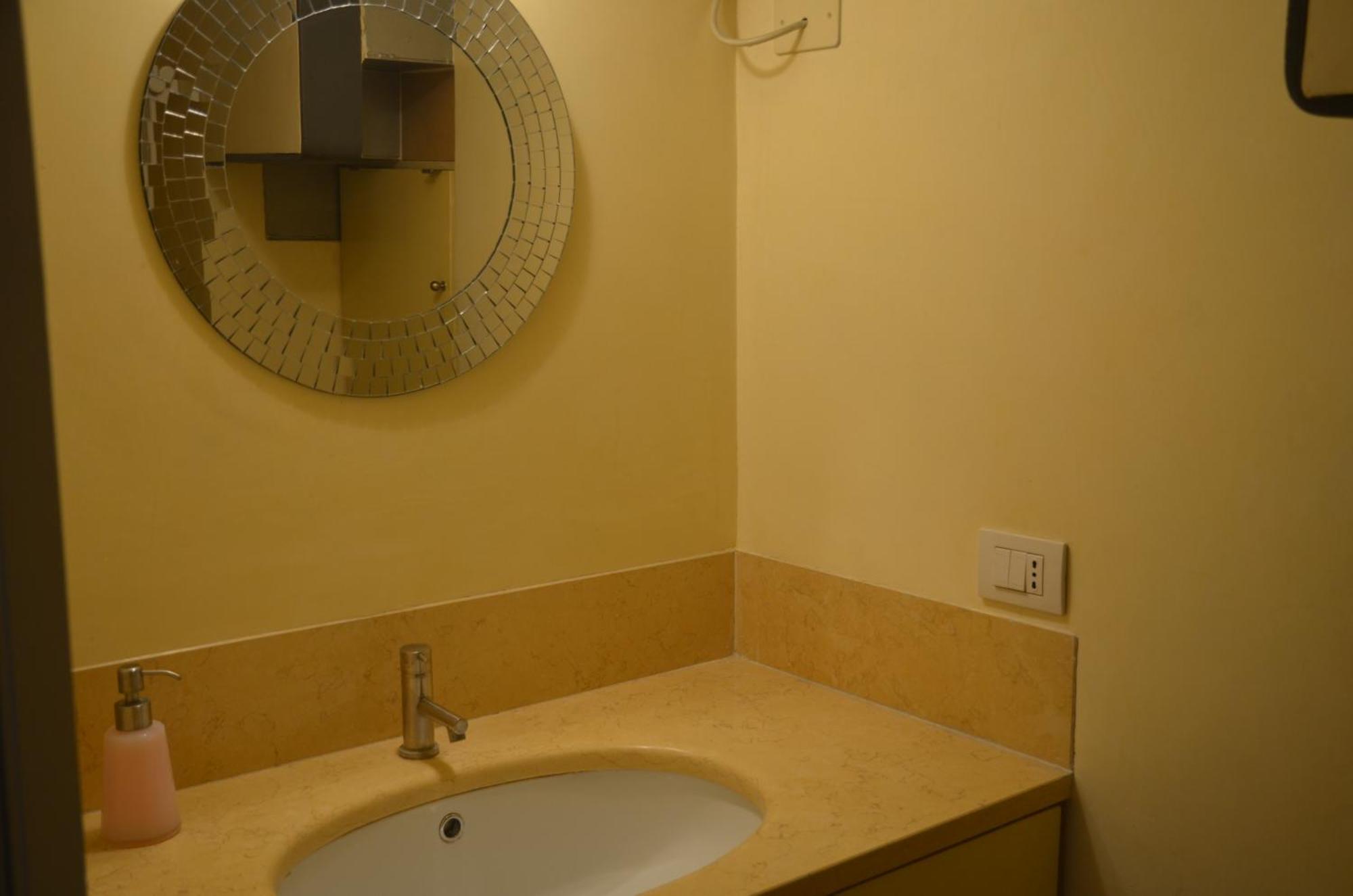 Ariberto21 Hotel มิลาน ภายนอก รูปภาพ